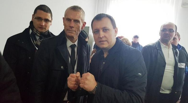 Депутат Европарламента лично приехал поддержать политзаключенных «группы Петренко»