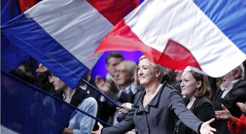 Партия Мари Ле Пен лидирует на региональных выборах во Франции