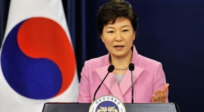 В парламенте Южной Кореи начата процедура импичмента обвиненного в коррупции президента