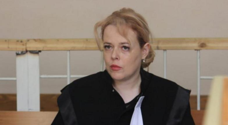 Суд пытался тайно выдать мандат на арест адвоката Анны Урсаки
