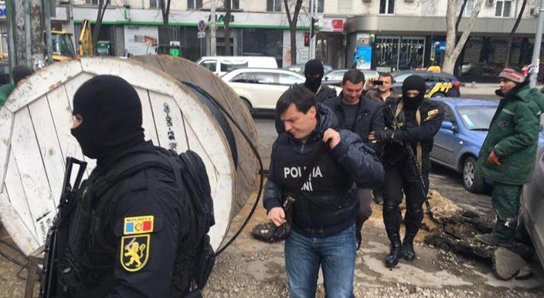 Конгресс местных властей Молдовы крайне озабочен в связи с преследованием мэра города Бессарабка