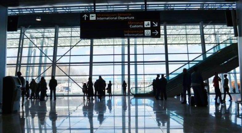 Россиян массово депортируют из киевских аэропортов