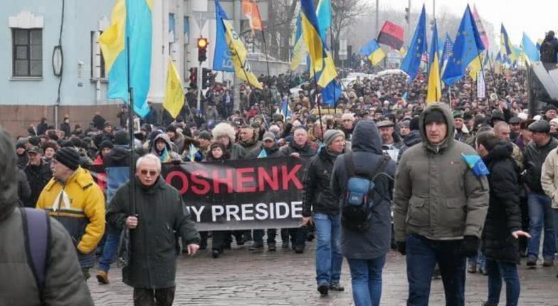 По всей Украине прошли марши с требованием отставки президента Порошенко (ФОТО)