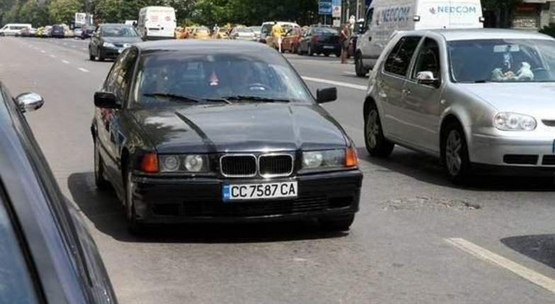 Автомобили с румынскими номерами больше не пускают в Приднестровье без страховки