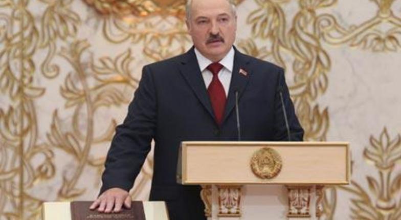 Лукашенко в пятый раз вступил в должность президента Беларуси