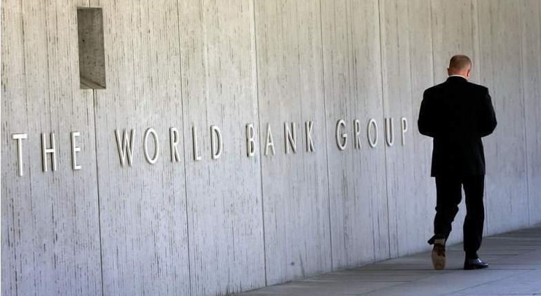 Всемирный банк недоволен выдачей пасхальных премий властям