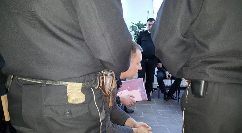 В очередной раз продлен арест политзаключенным «группы Петренко»