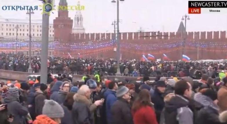 В Марше памяти Бориса Немцова в Москве приняли участие не менее 50 тысяч человек