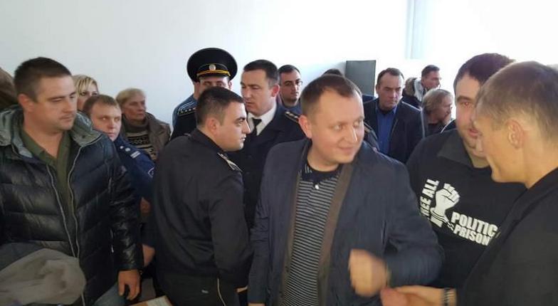 Политзаключенные «группы Петренко» освобождены из-под ареста (DOC)