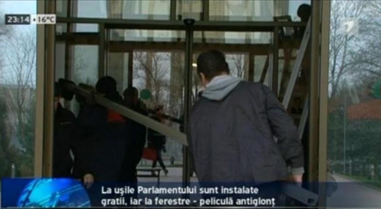 Депутаты отгородятся от народа пуленепробиваемым стеклом и решетками