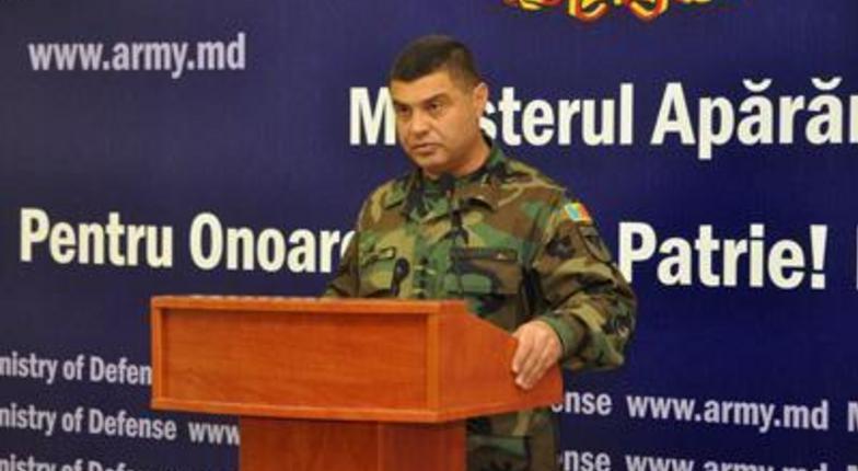Командующий молдавской армией уволен президентским указом