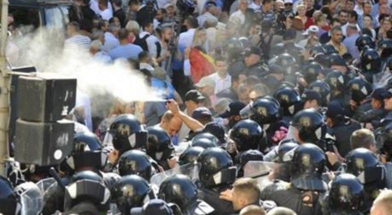 Прокуратура отказывается расследовать противоправные действия полиции, применившей газ в День независимости
