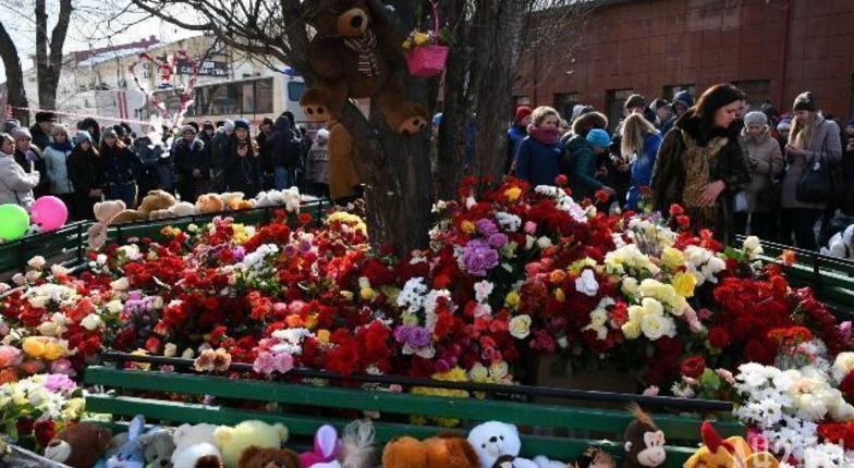 В России объявлен общенациональный траур в связи с трагедией в Кемерово