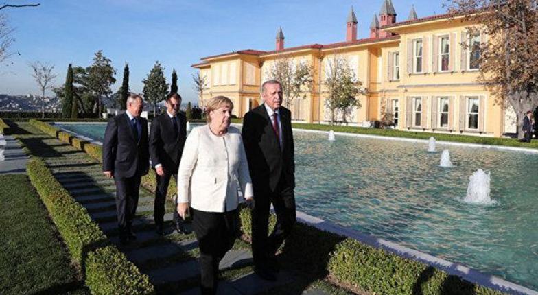 Меркель, Путин, Макрон и Эрдоган обсуждают в Стамбуле сирийское урегулирование