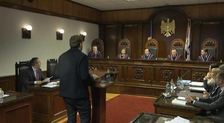 Конституционный суд утвердил результаты выборов