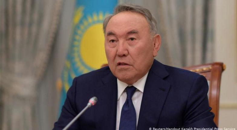 Президент Казахстана ушел в отставку после 30 лет правления