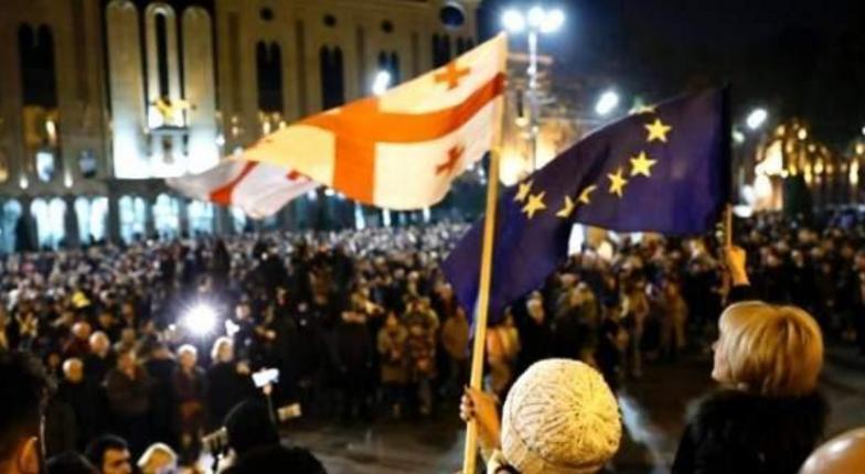 В Грузии возобновились массовые антиправительственные протесты