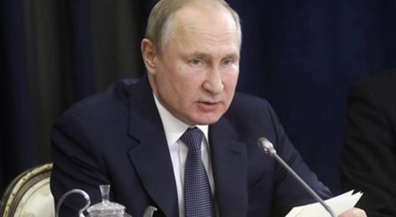 Путин пообещал не прекращать транзит газа через Украину