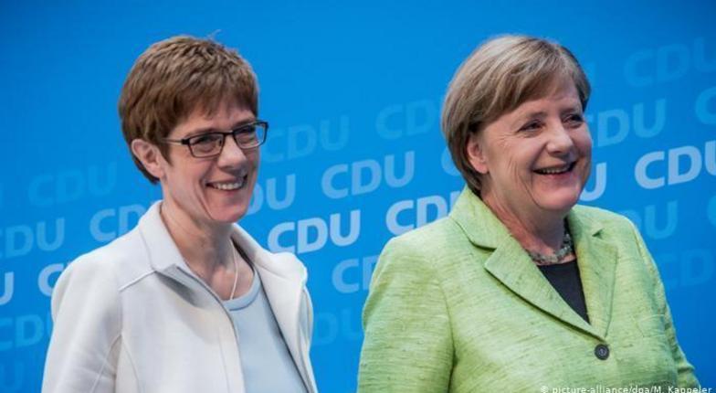 Преемница Ангелы Меркель отказалась баллотироваться в канцлеры ФРГ