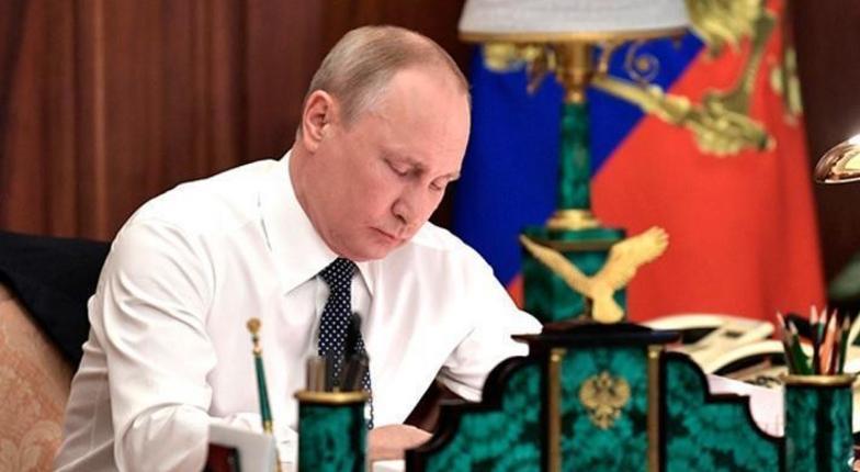 Путин подписал закон о поправках в Конституцию, позволяющих ему править до 2036 года