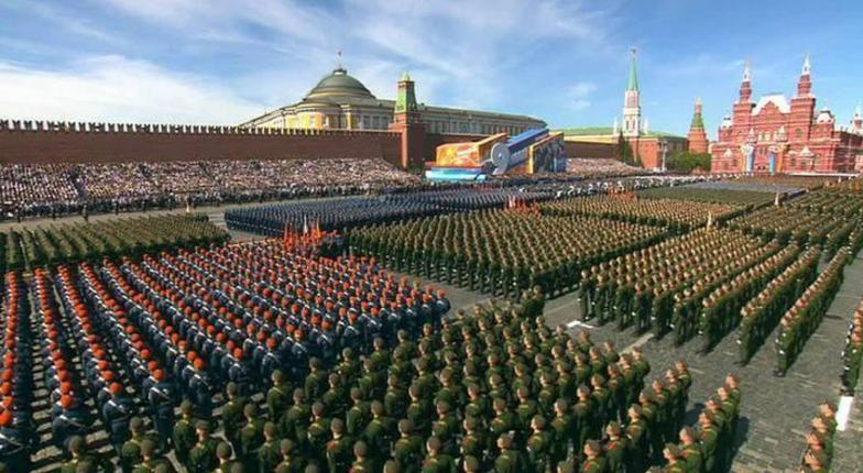 В России возможен перенос парада Победы на осень