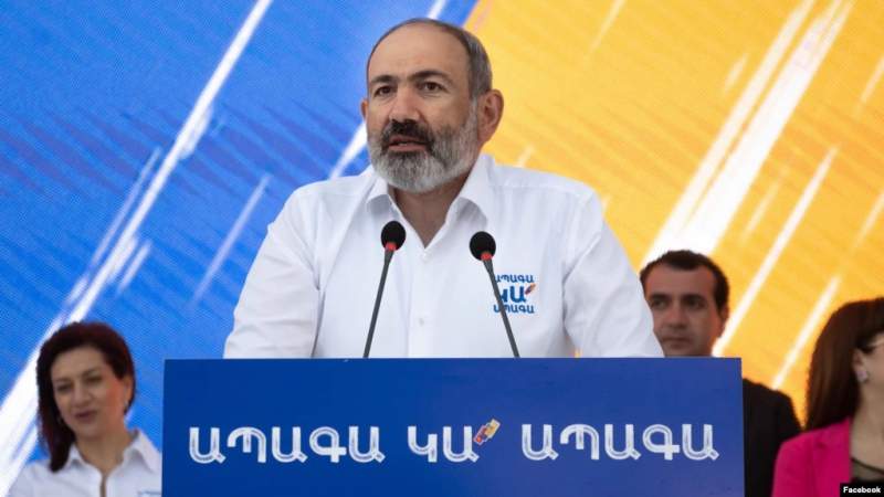 Партия экс-премьера Никола Пашиняна победила на выборах в Армении