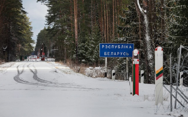 Президент Литвы предложил отменить Чрезвычайное положение на границе с Беларусью