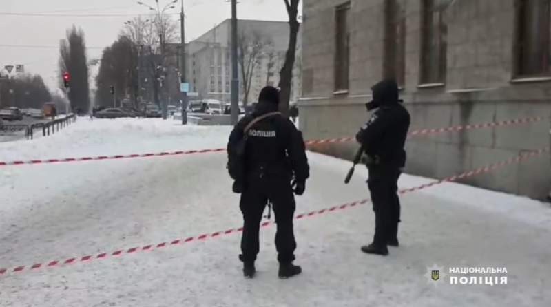 В Украине солдат-срочник расстрелял пять человек и сбежал с оружием