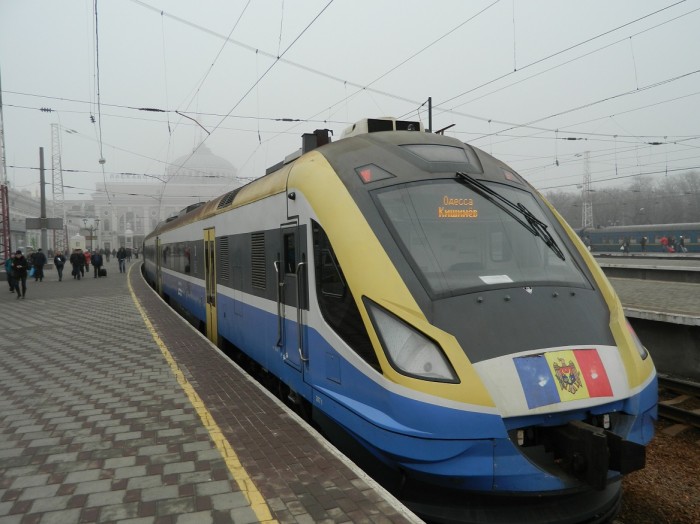 Молдова вводит поезда для вывоза беженцев из Украины в Кишинев и в Румынию