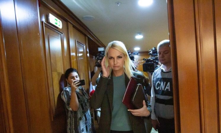 Депутат Марина Таубер в очередной раз задержали прокуроры