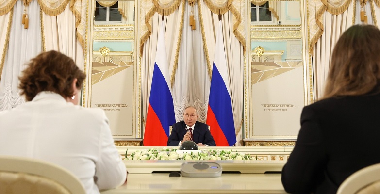 Путин впервые объявил о "вооруженном конфликте" с Украиной